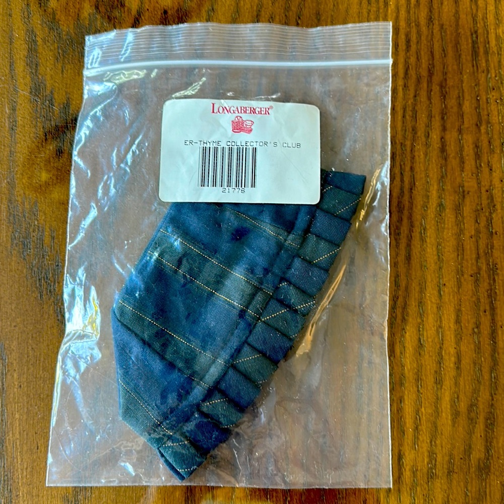 Longaberger Thyme basket liner in Collector's Club fabric
